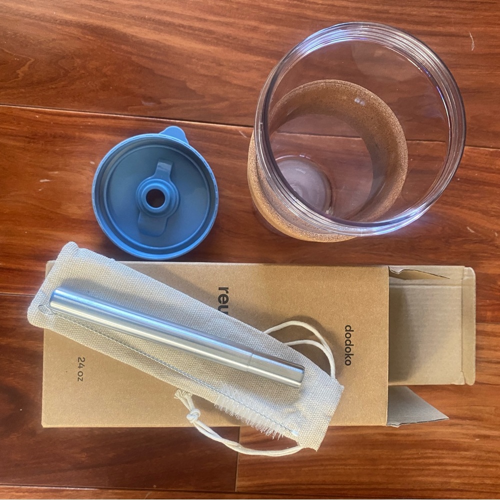 Unused, New, Dodoko Reusable Boba Cup, Blue, 710mL, 24 oz, straw/cleaner/bag